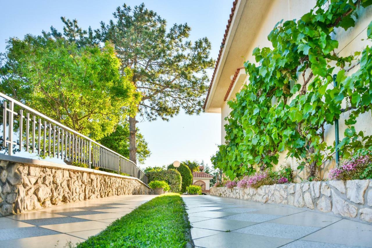 Bella Vista Apartments Crikvenica Eksteriør billede